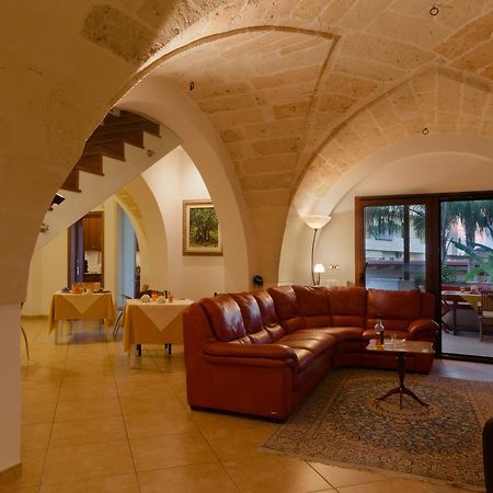 B&B L'Antica Rimessa レッチェ エクステリア 写真