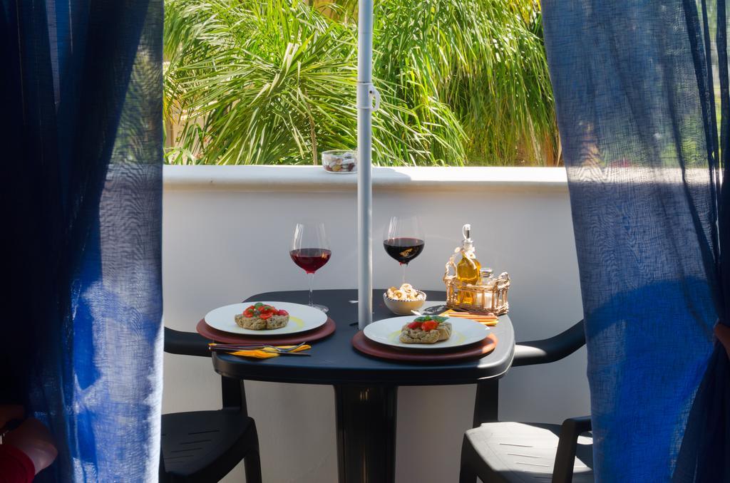 B&B L'Antica Rimessa レッチェ エクステリア 写真