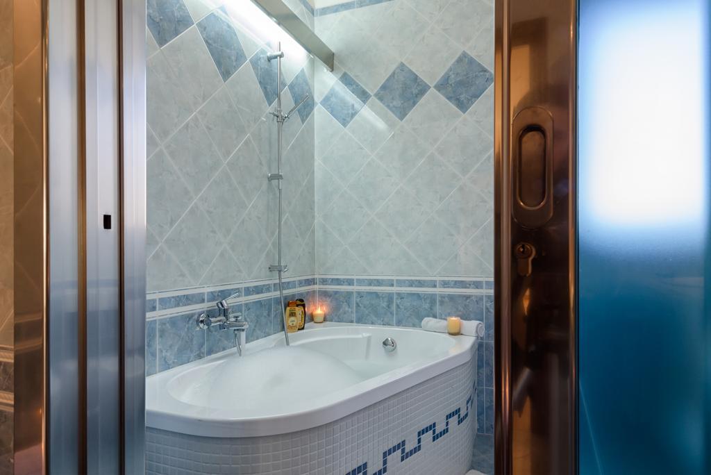 B&B L'Antica Rimessa レッチェ エクステリア 写真
